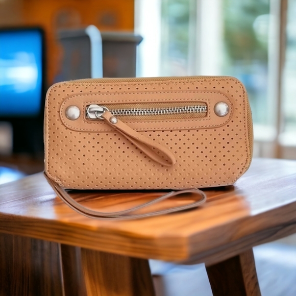 Handbags - NWT Zip Top Clutch Tan Bag Wallet Purse